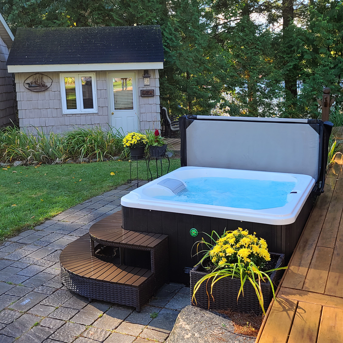 Canadian Spa Co. Gander 4-Person 15-Jet Portable Hot Tub