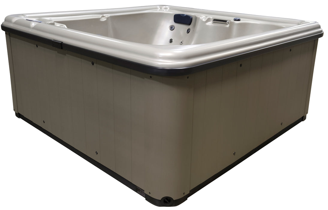 Cyanna Valley Spas Supreme Hot Tub