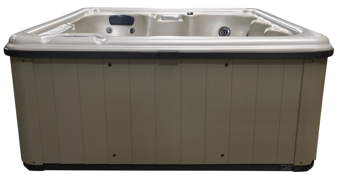 Cyanna Valley Spas Supreme Hot Tub