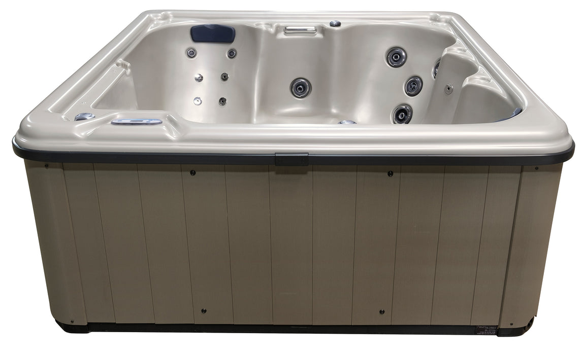 Cyanna Valley Spas Supreme Hot Tub